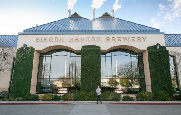 edu_sierra nevada _building outside